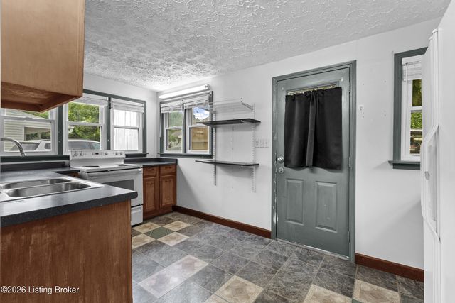 4630 Taylor Blvd, Louisville, KY 40215