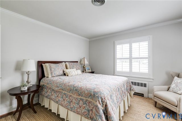 5913 W Club Ln, Richmond, VA 23226