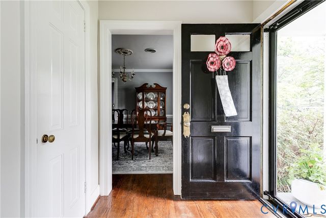 5913 W Club Ln, Richmond, VA 23226