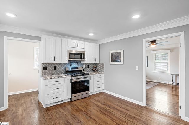 204 Greenacre Road, Greenville, SC 29607