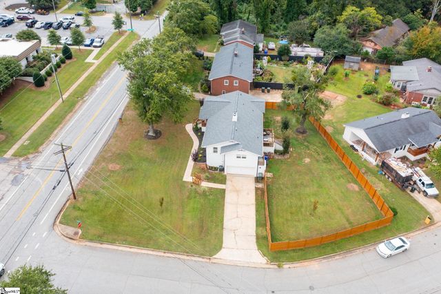 204 Greenacre Road, Greenville, SC 29607