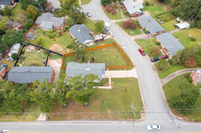 204 Greenacre Road, Greenville, SC 29607