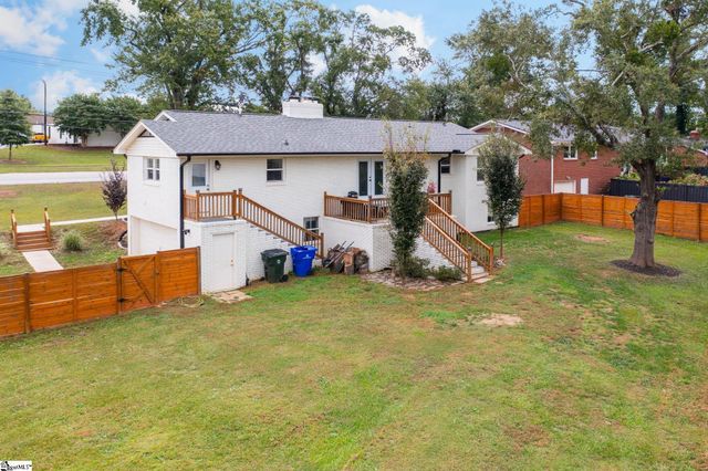 204 Greenacre Road, Greenville, SC 29607
