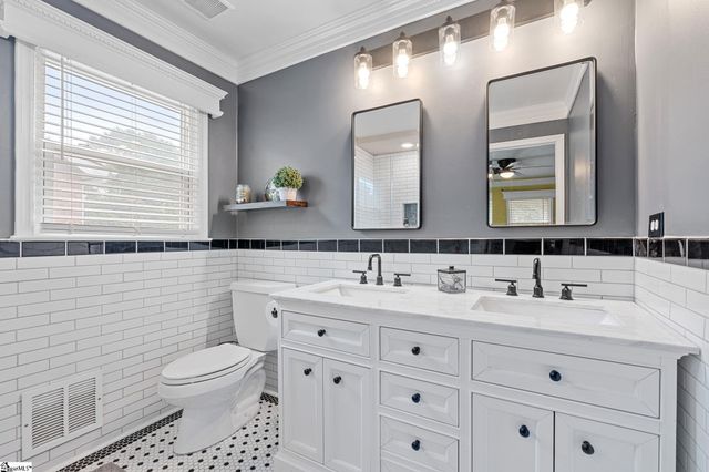 204 Greenacre Road, Greenville, SC 29607