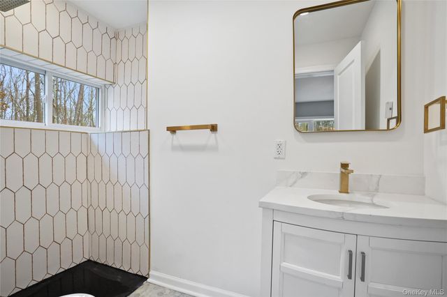 517 E Mountain Road N 515-517, Cold Spring, NY 10516