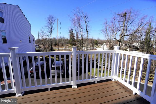 13 JESSOP LN, Hatboro, PA 19040