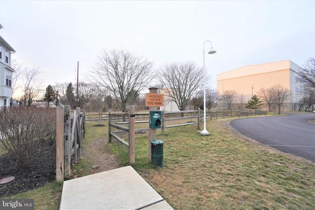 13 JESSOP LN, Hatboro, PA 19040