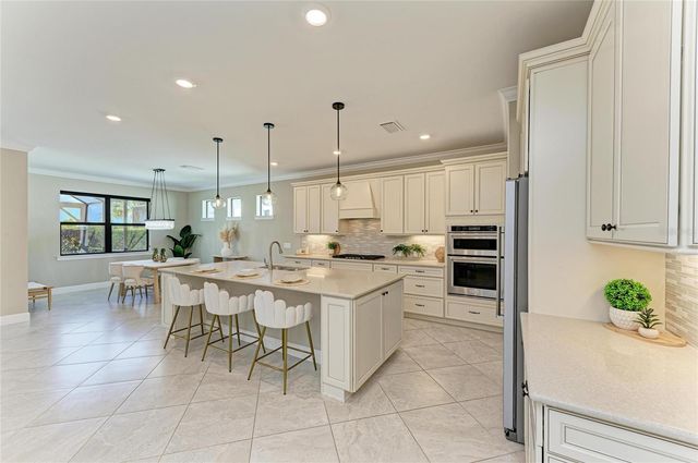 7110 GRADFORD COURT, Bradenton, FL 34202