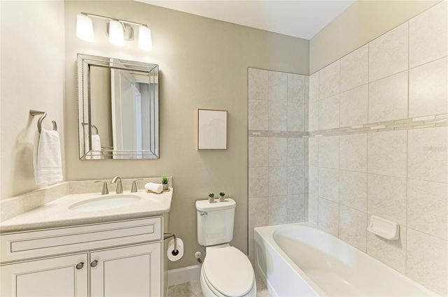 7110 GRADFORD COURT, Bradenton, FL 34202