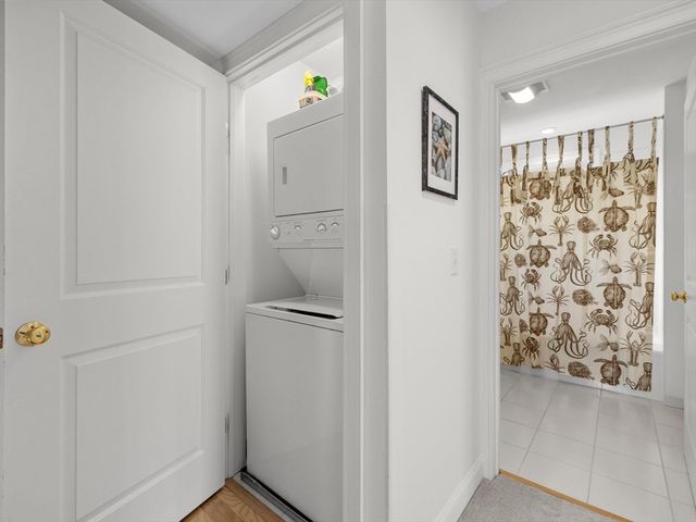 5 Honora Ln 5, Bourne, MA 02532