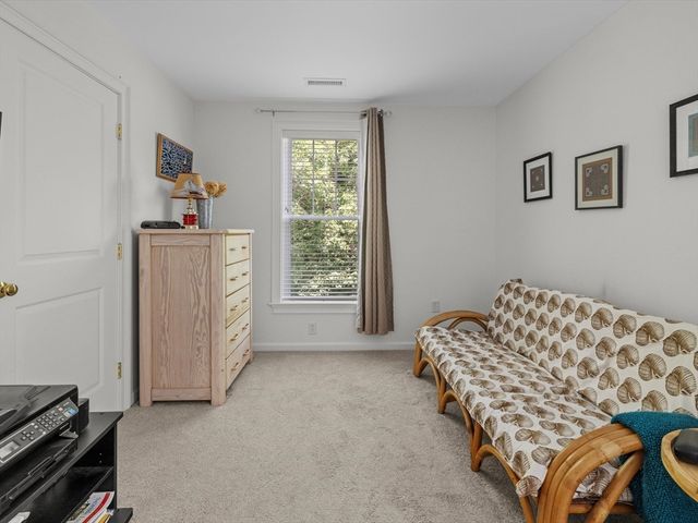 5 Honora Ln 5, Bourne, MA 02532