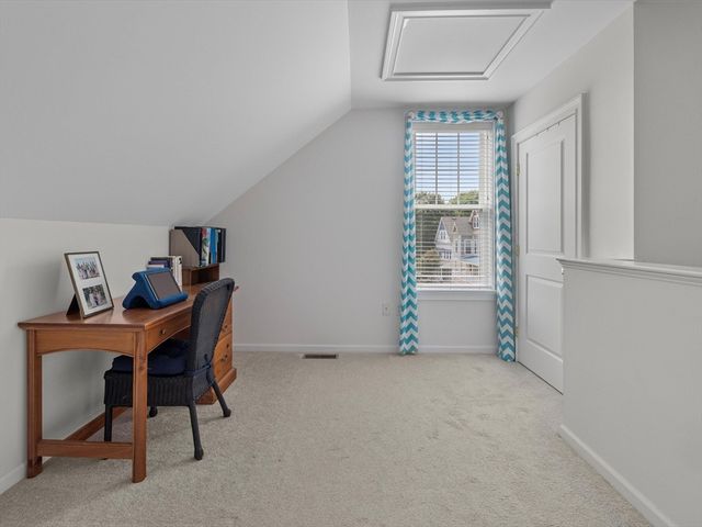 5 Honora Ln 5, Bourne, MA 02532