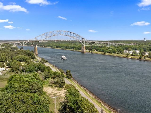 5 Honora Ln 5, Bourne, MA 02532