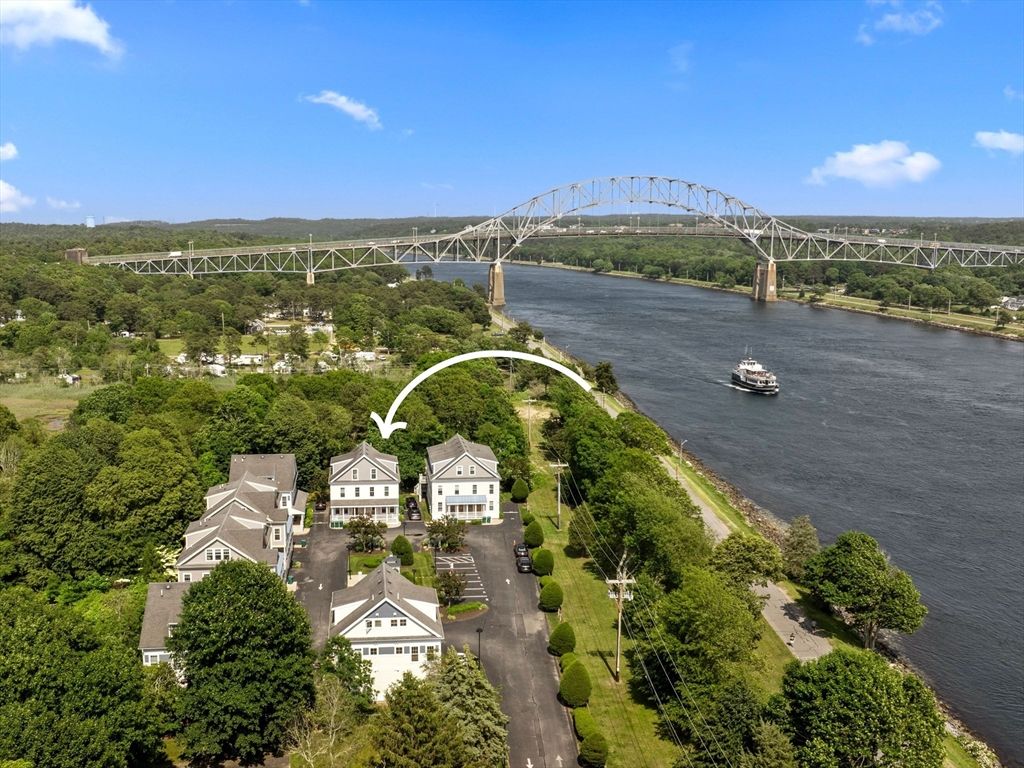 5 Honora Ln 5, Bourne, MA 02532