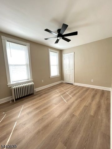 364 Thomas St, Phillipsburg Town, NJ 08865