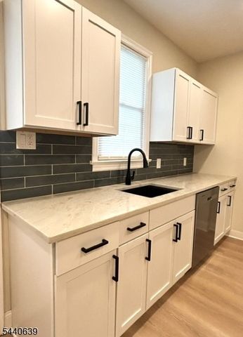 364 Thomas St, Phillipsburg Town, NJ 08865