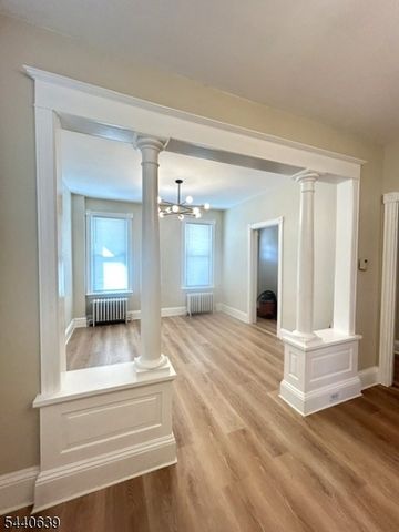 364 Thomas St, Phillipsburg Town, NJ 08865