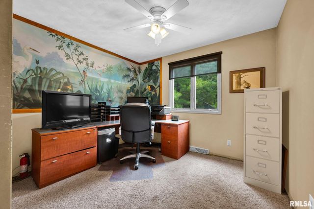 760 E POPLET HOLLOW Road, Peoria, IL 61615