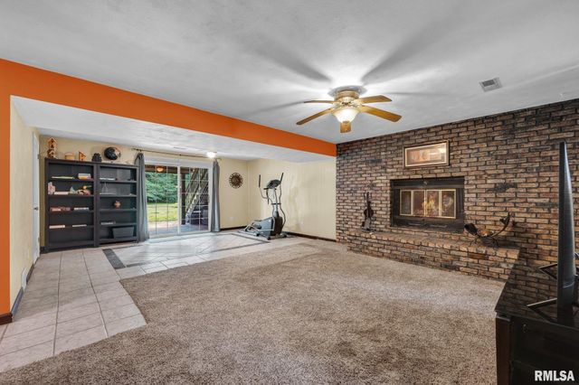 760 E POPLET HOLLOW Road, Peoria, IL 61615