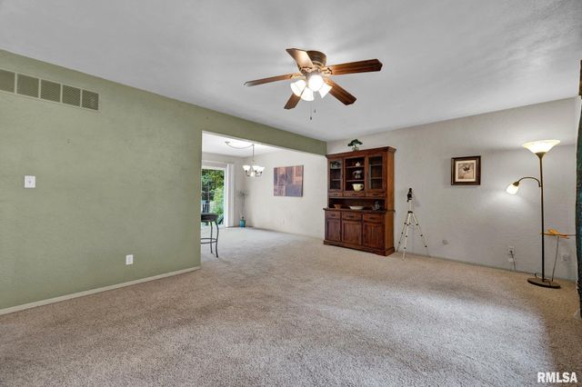 760 E POPLET HOLLOW Road, Peoria, IL 61615