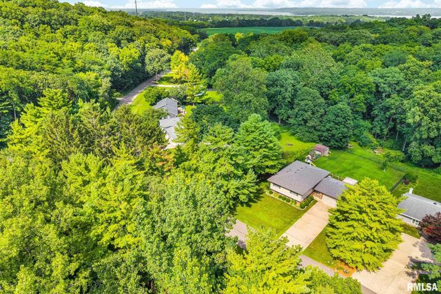 760 E POPLET HOLLOW Road, Peoria, IL 61615