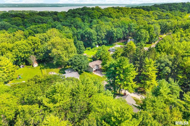 760 E POPLET HOLLOW Road, Peoria, IL 61615