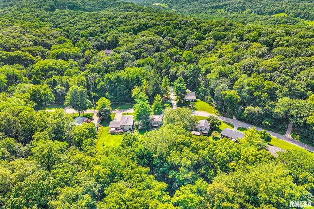 760 E POPLET HOLLOW Road, Peoria, IL 61615