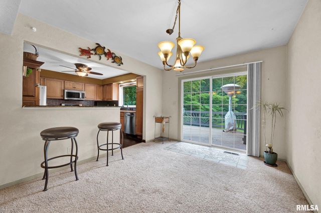 760 E POPLET HOLLOW Road, Peoria, IL 61615