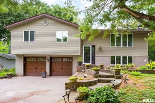 760 E POPLET HOLLOW Road, Peoria, IL 61615