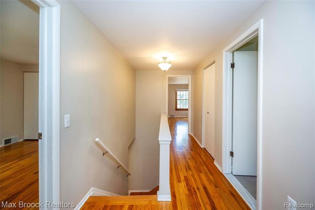 30830 Lincolnshire, Beverly Hills, MI 48025
