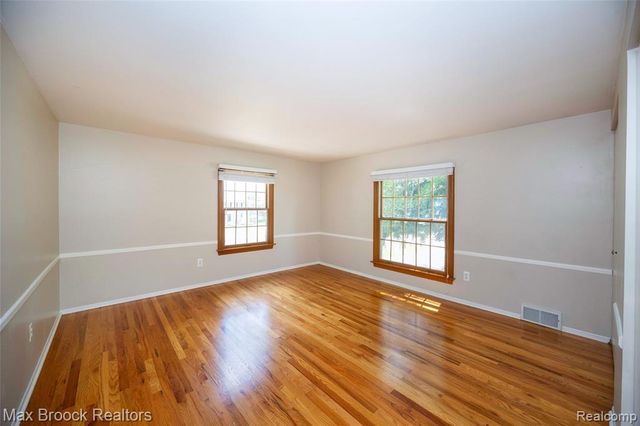 30830 Lincolnshire, Beverly Hills, MI 48025