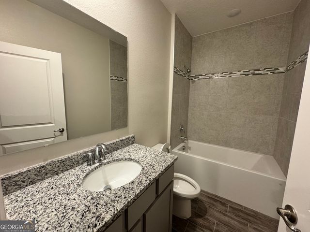 104 Brookshire Green Court, Kingsland, GA 31548