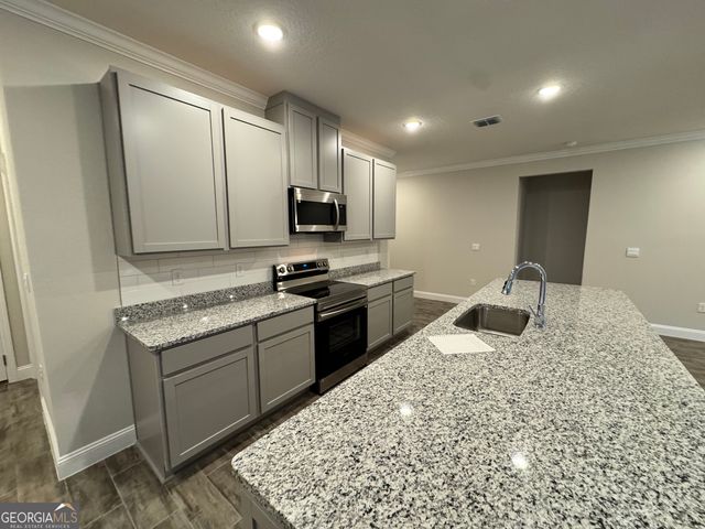 104 Brookshire Green Court, Kingsland, GA 31548