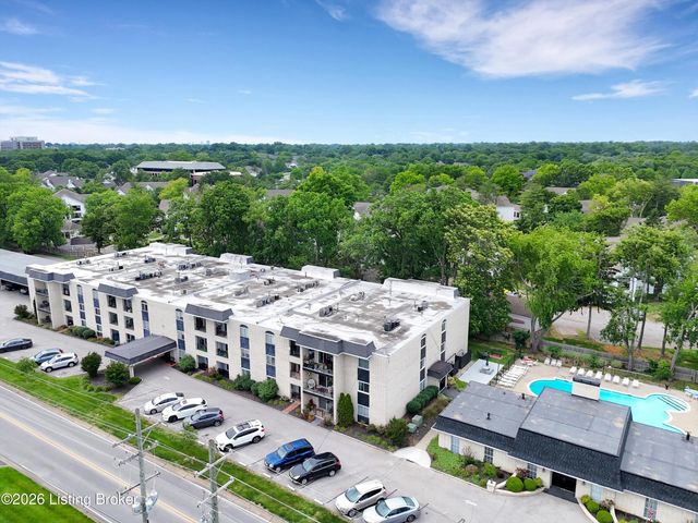 4825 Sherburn Ln 201, Louisville, KY 40207