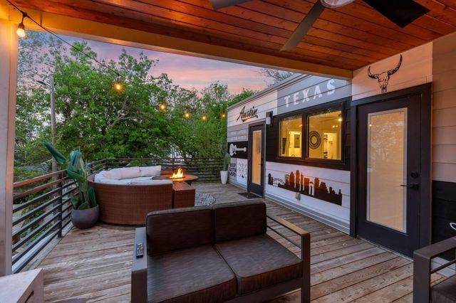 2311 E 8th ST 2, Austin, TX 78702