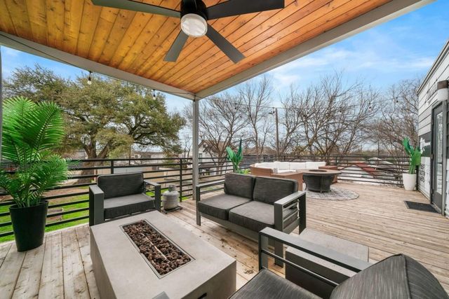 2311 E 8th ST 2, Austin, TX 78702