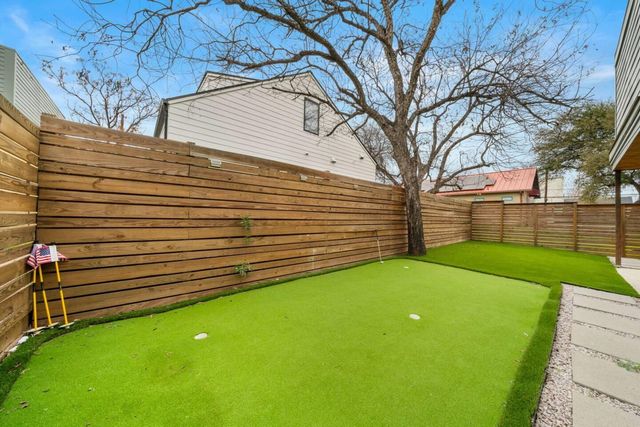2311 E 8th ST 2, Austin, TX 78702