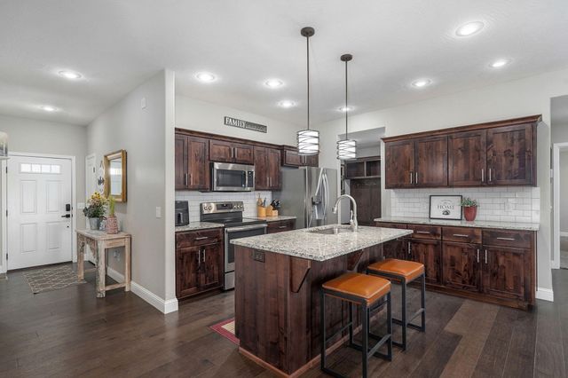 1659 N Kingfisher Drive, Nixa, MO 65714