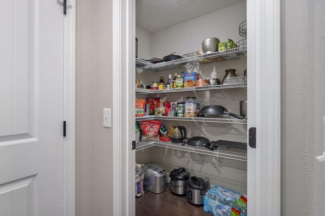 1659 N Kingfisher Drive, Nixa, MO 65714