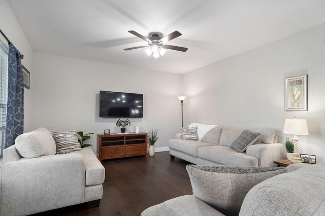 1659 N Kingfisher Drive, Nixa, MO 65714
