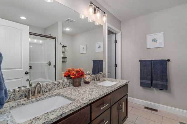 1659 N Kingfisher Drive, Nixa, MO 65714