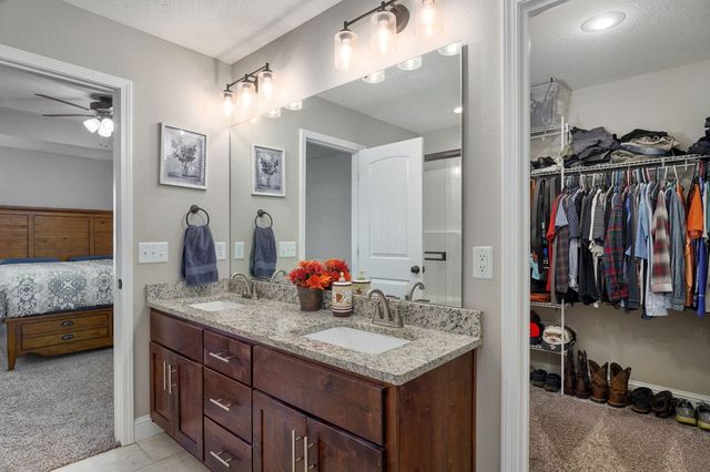 1659 N Kingfisher Drive, Nixa, MO 65714