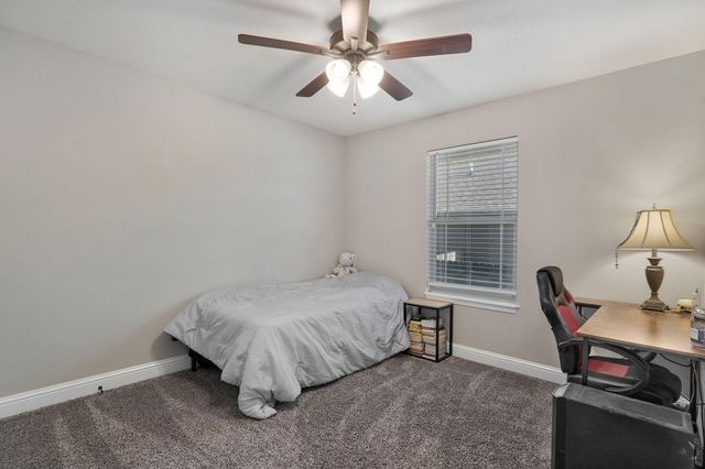 1659 N Kingfisher Drive, Nixa, MO 65714