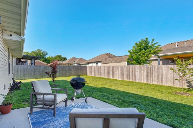 1659 N Kingfisher Drive, Nixa, MO 65714