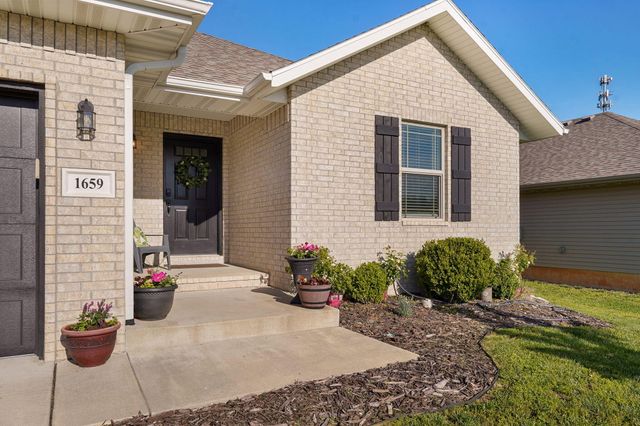 1659 N Kingfisher Drive, Nixa, MO 65714