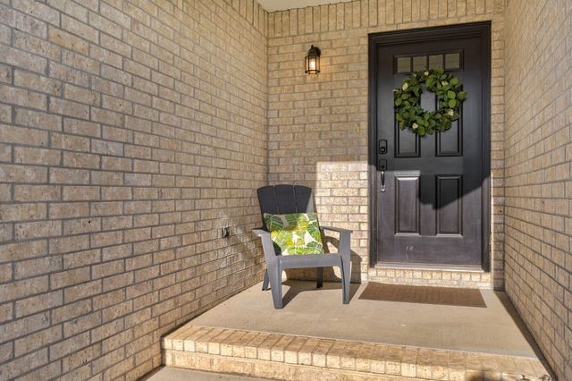 1659 N Kingfisher Drive, Nixa, MO 65714