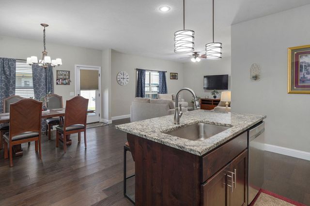 1659 N Kingfisher Drive, Nixa, MO 65714