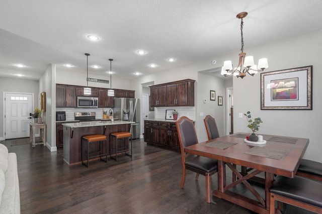 1659 N Kingfisher Drive, Nixa, MO 65714