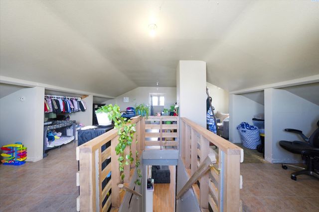 1533 W Jay St, Pasco, WA 99301