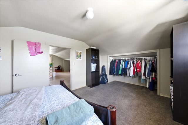 1533 W Jay St, Pasco, WA 99301